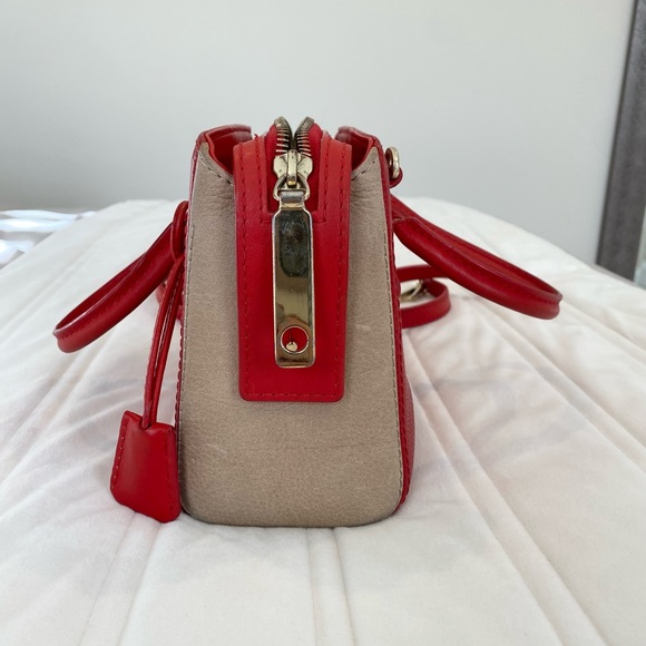Carolina Herrera Small Red Crossbody - Picture 5 of 13